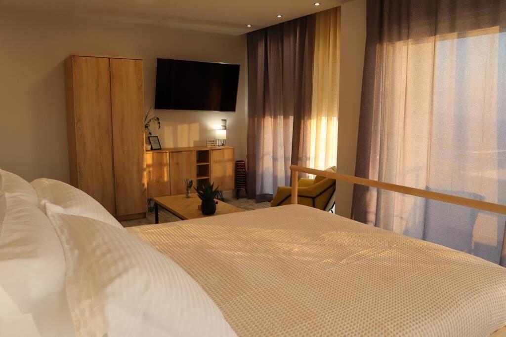 360° View Suites Cos Neápolis Eksteriør bilde